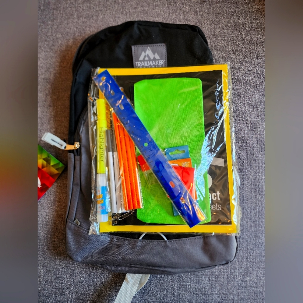 NWT Fully Packed Back-To-School Backpack (Black & Grey)